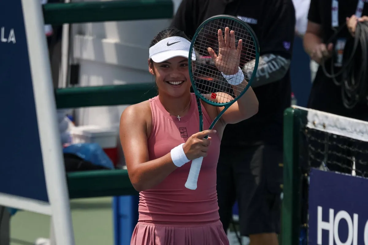 Radocano and Fennendez to the semi -finals
Arabausa