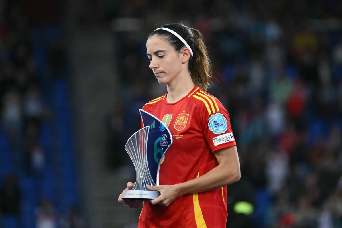 Spanish Aitana Punmeti wins the award for best player
Arabausa