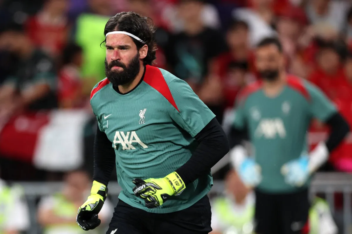 Alison returns from the Asian Liverpool tour
 Arabausa