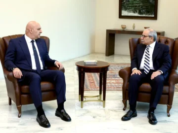 "exclusive weapon" in front of the lebanese government next tuesday
 arabausa