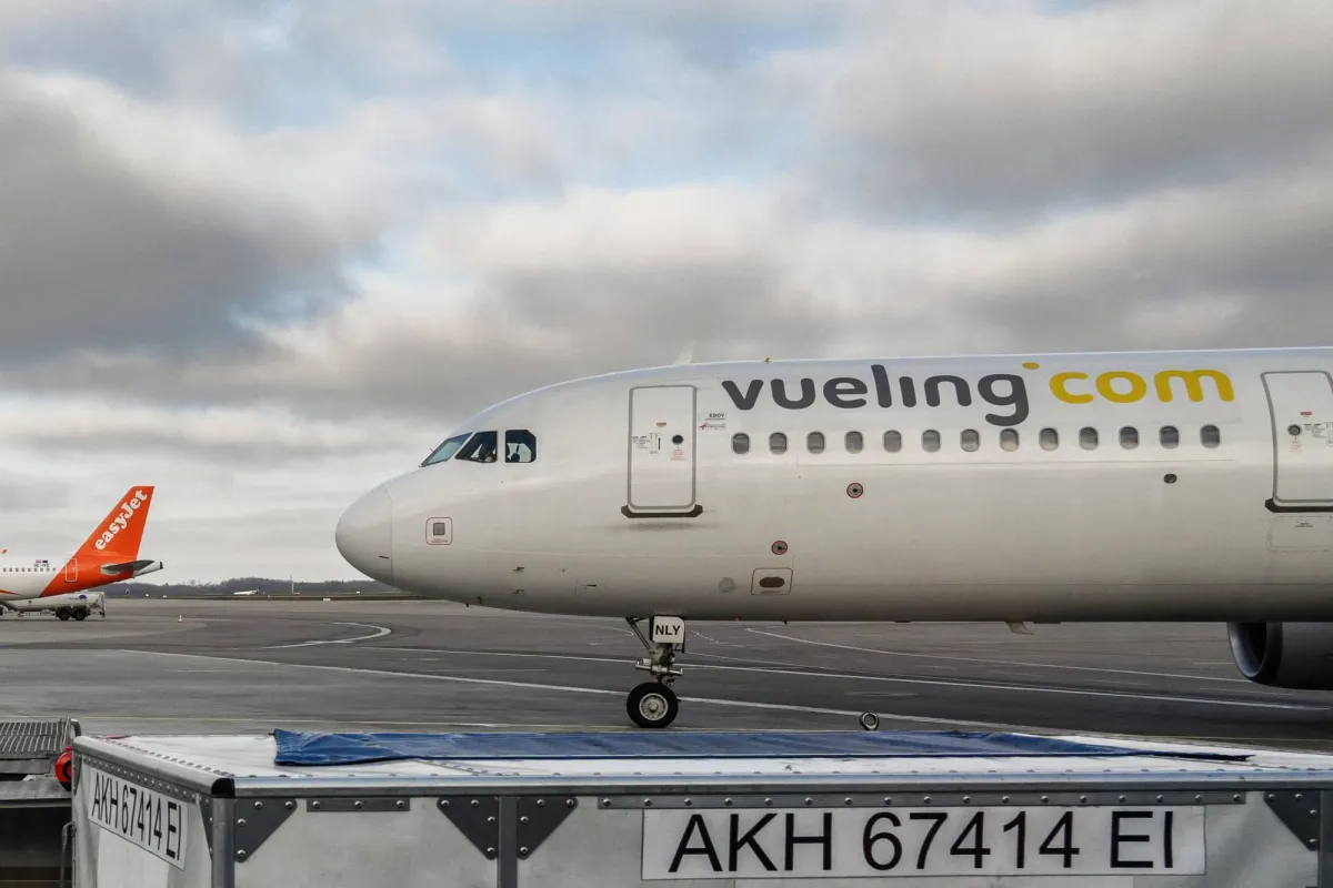 French ministers condemning "excessive use of power" after the expulsion of Jewish youth from a plane
Arabausa