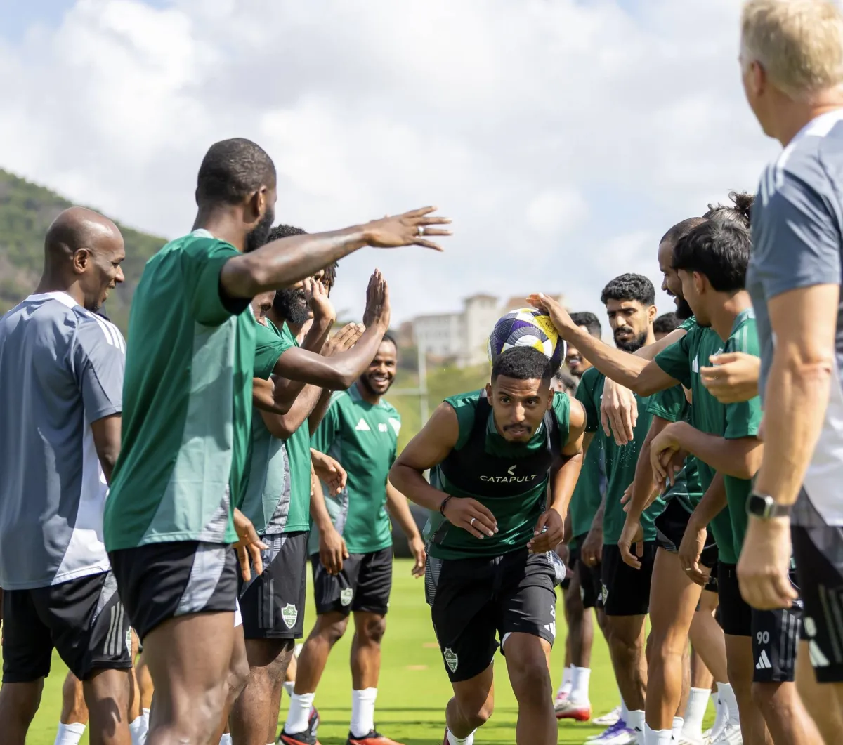 With 31 million agreement ... al -ahly includes mohamed abdel rahman rahman
Arabausa