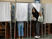 A vote to isolate five parliamentarians, amid charges of chinese intervention
 arabausa
