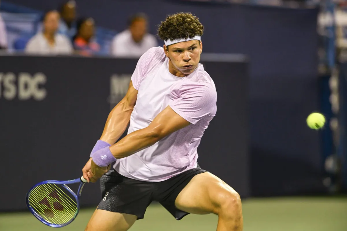 Fukina sets an appointment with De Minor in the final
Arabausa