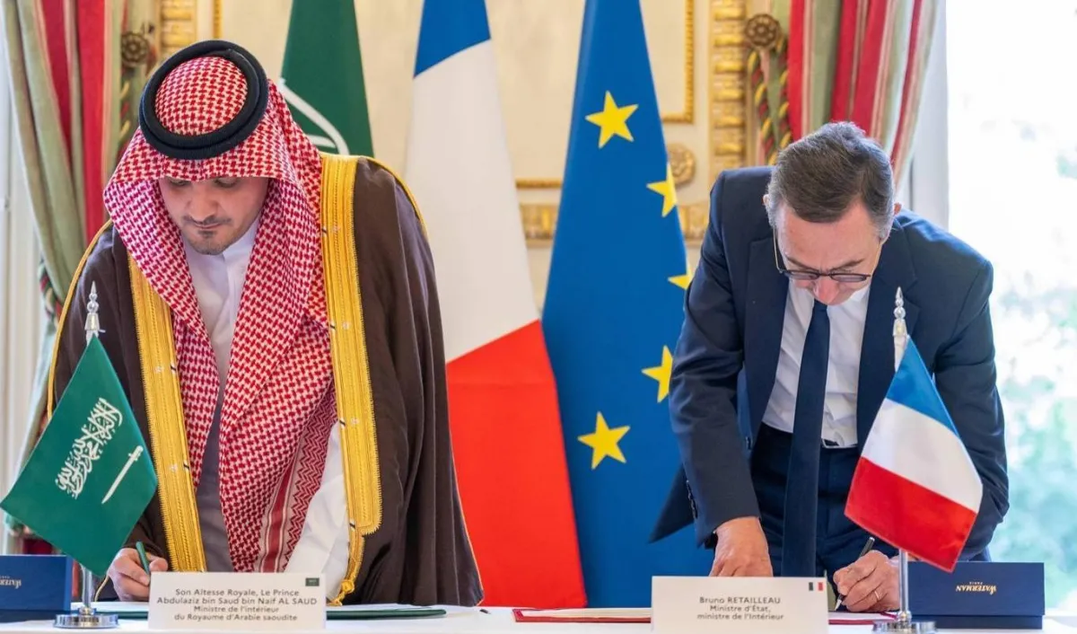 Saudi Arabia and France are strengthening security cooperation with a "executive document"
 Arabausa