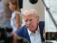 Trump excludes the attendance of the g20 summit for his rejection of south africa policies
 arabausa