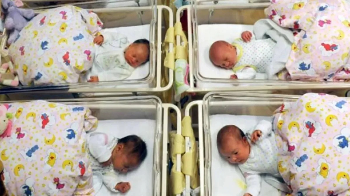 For the second year in a row ... "Muhammad" is the most prevalent name between England and gales
Arabausa