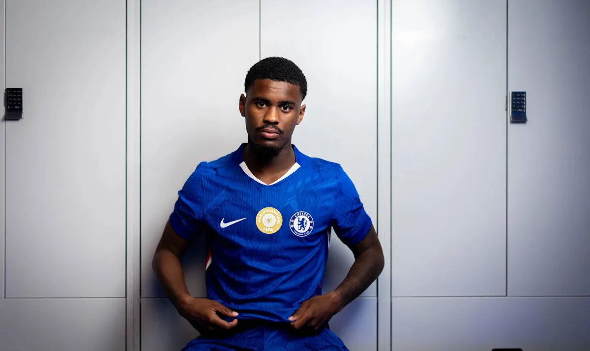 Chelsea includes Hatoo that comes from Ajax
Arabausa