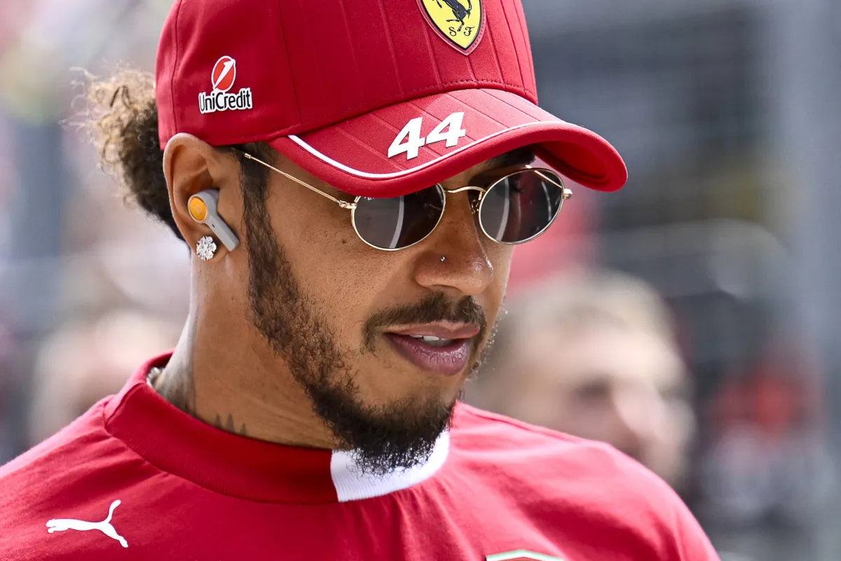 Hamilton is frustrated and suffer ... Will Ferrari's boring?
Arabausa