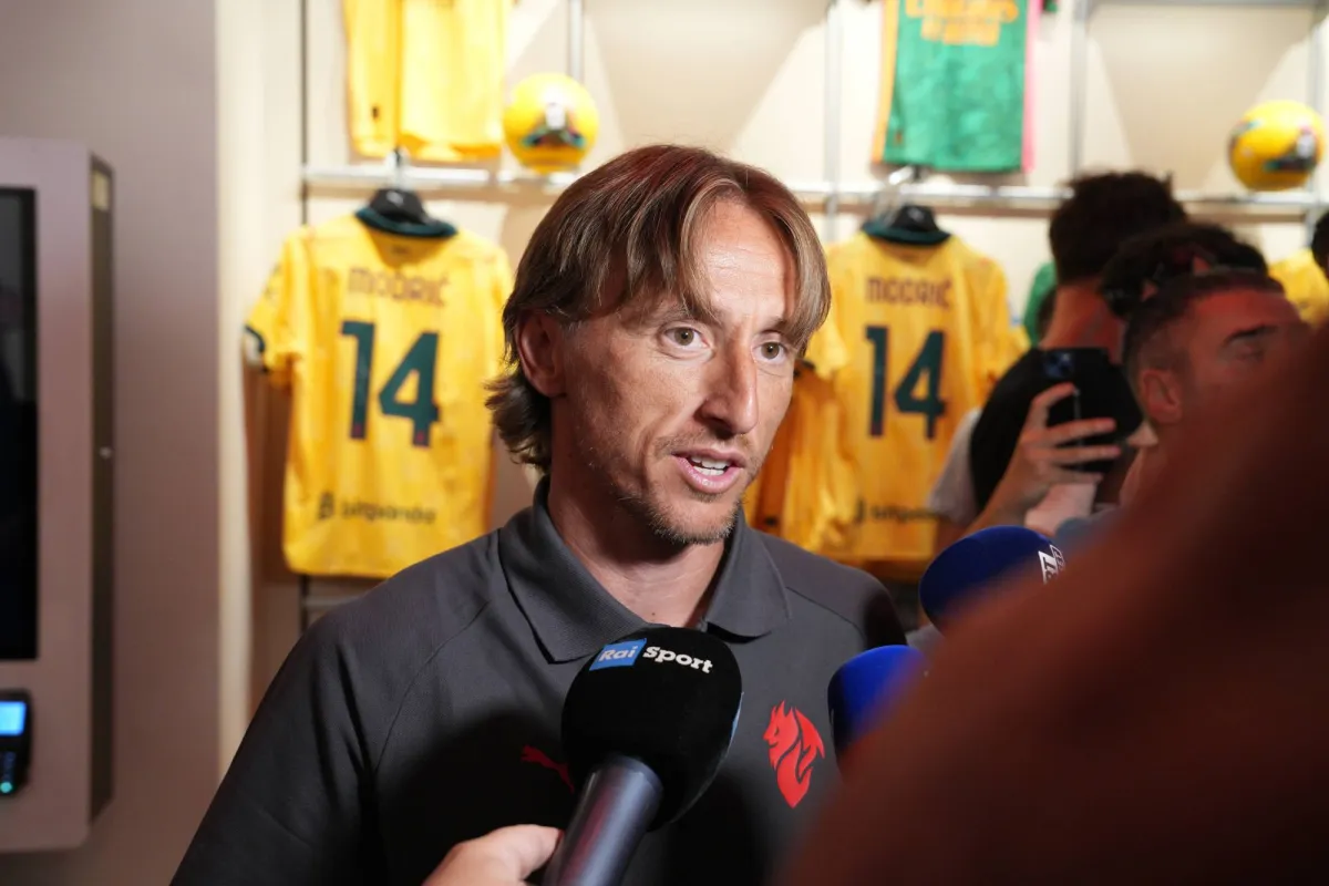 Milan presents their luka's luka woou officially
Arabausa