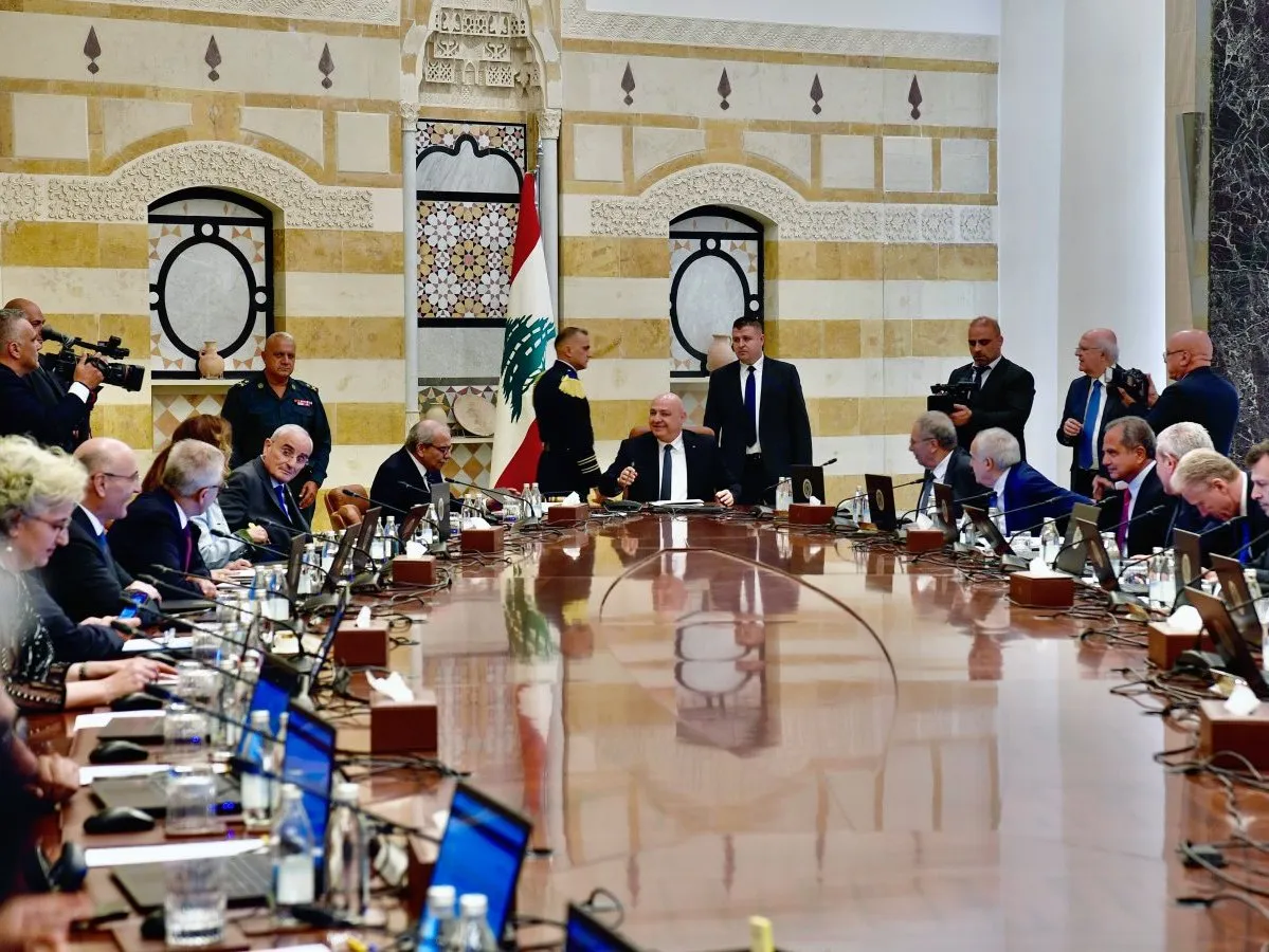 "Weapon" challenges the state reference
Arabausa