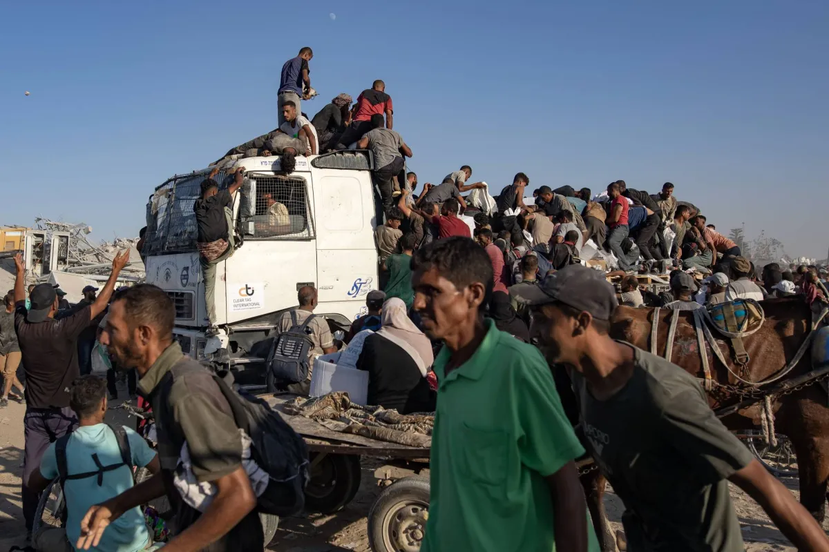 Ahaayyad's experts who said to dismant the "humanitarian foundation" Gaza "

 Arabausa