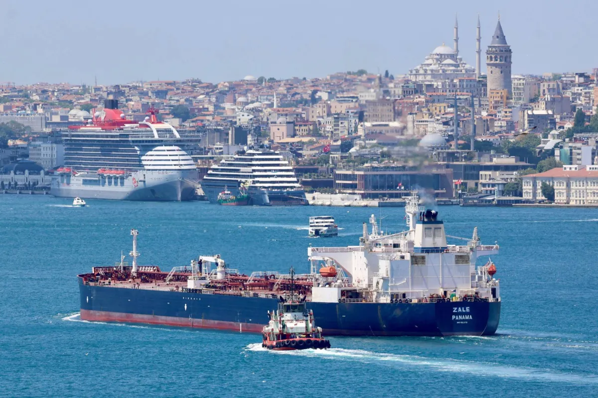 Oil prices shine through the threats of trump to Russian raw shoppers

 Arabausa