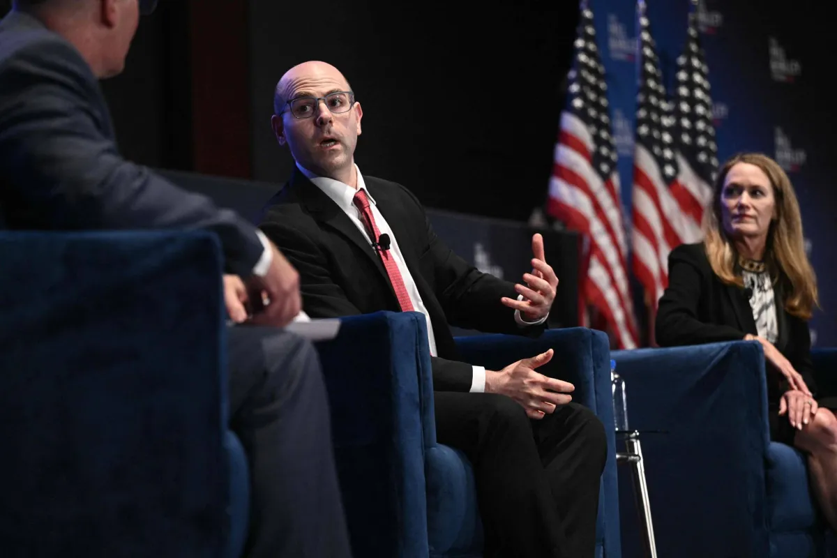 Trump is Nominant Stephen Miran for Conservation of Federal Reserve temporarily
Arabausa