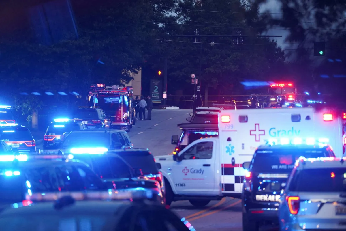 A policeman, a policeman and suspect in the shoots near the university issue in Atlanta
Arabausa