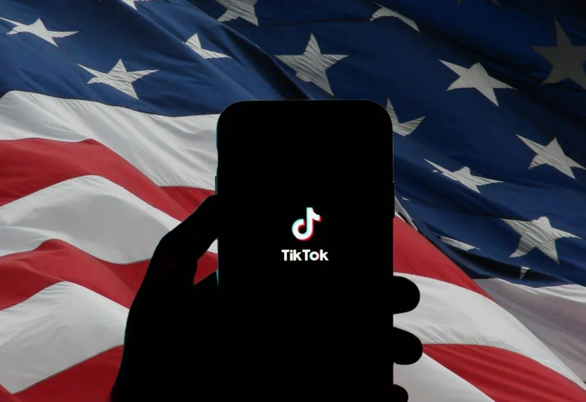 A new version of "Tik Talk" fully independent of American market

 Arabausa