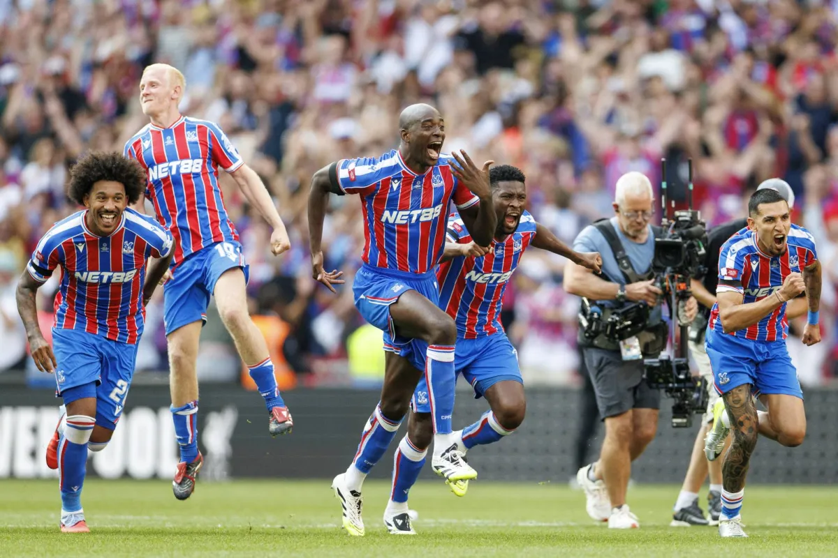 Hinkerson, the hero of the scene ... and the lights of Liverpool business
Arabausa