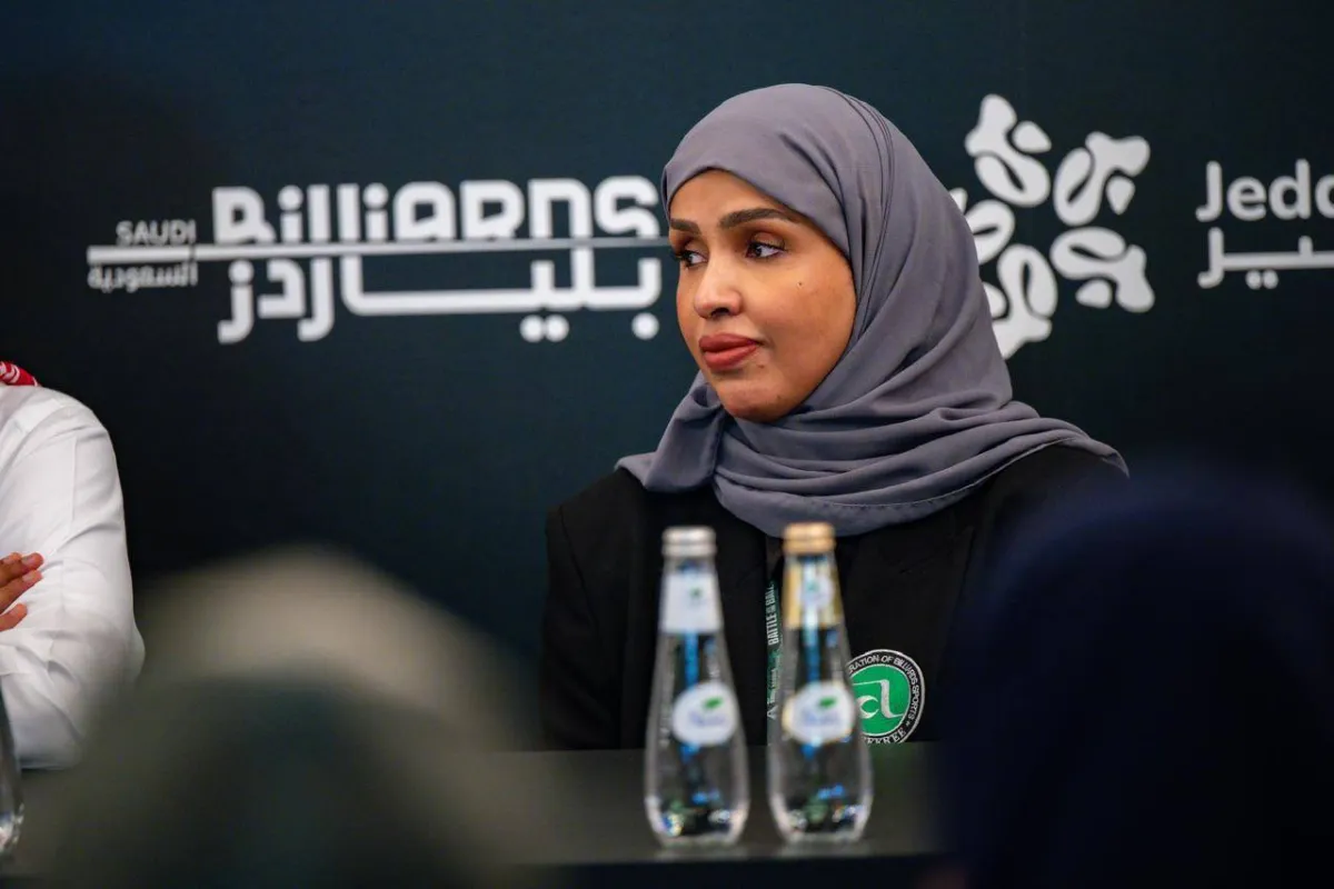 Naglea al -nayms ... Saudi women's pride in arbitrar fields
Arabausa