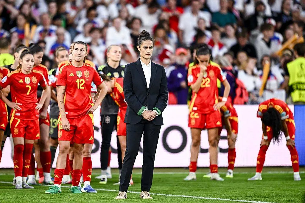 Spain players ignore Goodbye Tommy's message, Tommy
Arabausa