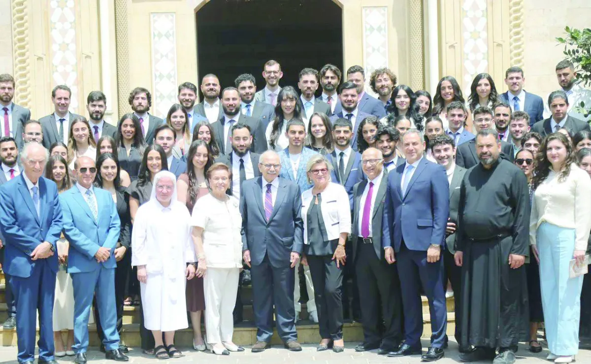 Treats the extrane against the interior is rejected

 Arabausa