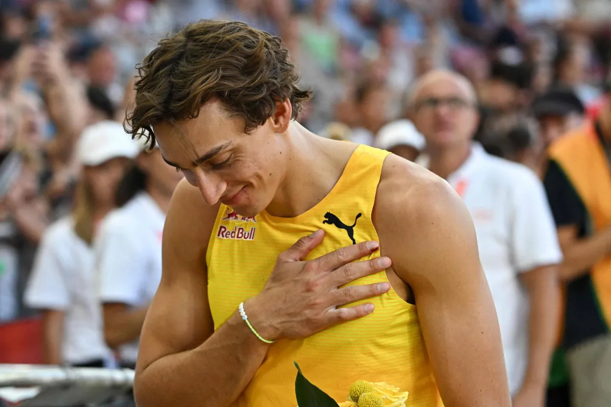 Not new ... Dolnic continues to destroy their international numbers "
Arabausa