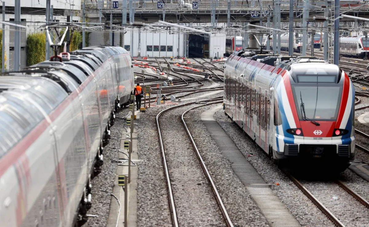 To fight the pole of ... for free public transport in genima
Arabausa