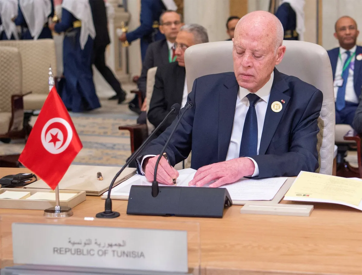 President Tunisian stresses the need for "fighting misery and corruption"

 Arabausa