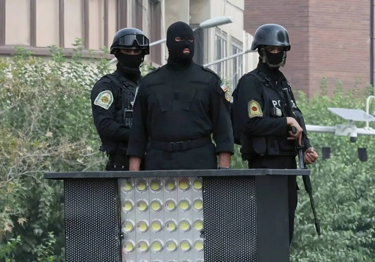 A police were killed in a match with the armed men in the southeastern Iran
Arabausa