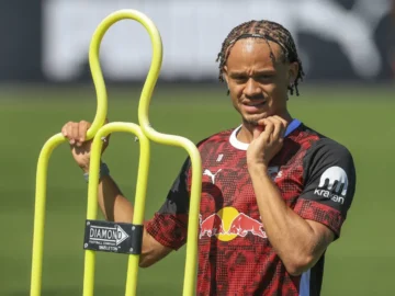 Simons Player Leipzig prefers to go to Chelsea

 Arabausa
