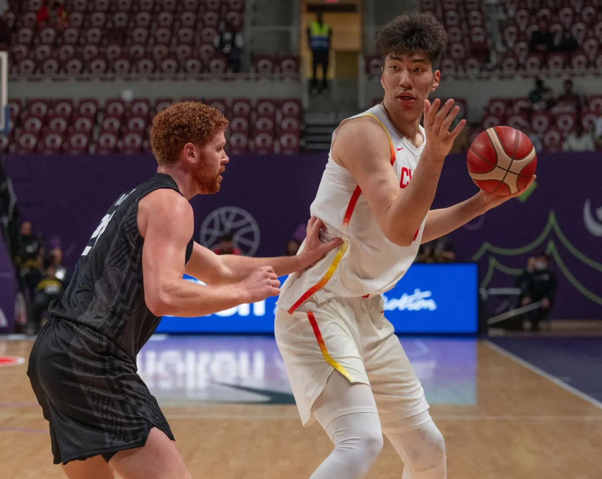 Who are basketball towers in the homeless cup final?
Arabausa