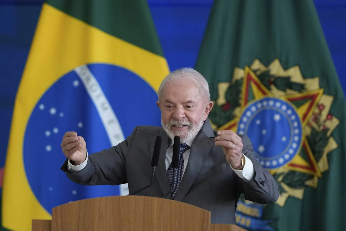 There wasn't from from Silva Invit Trump to visit Brazil after you have thick fees
Arabausa