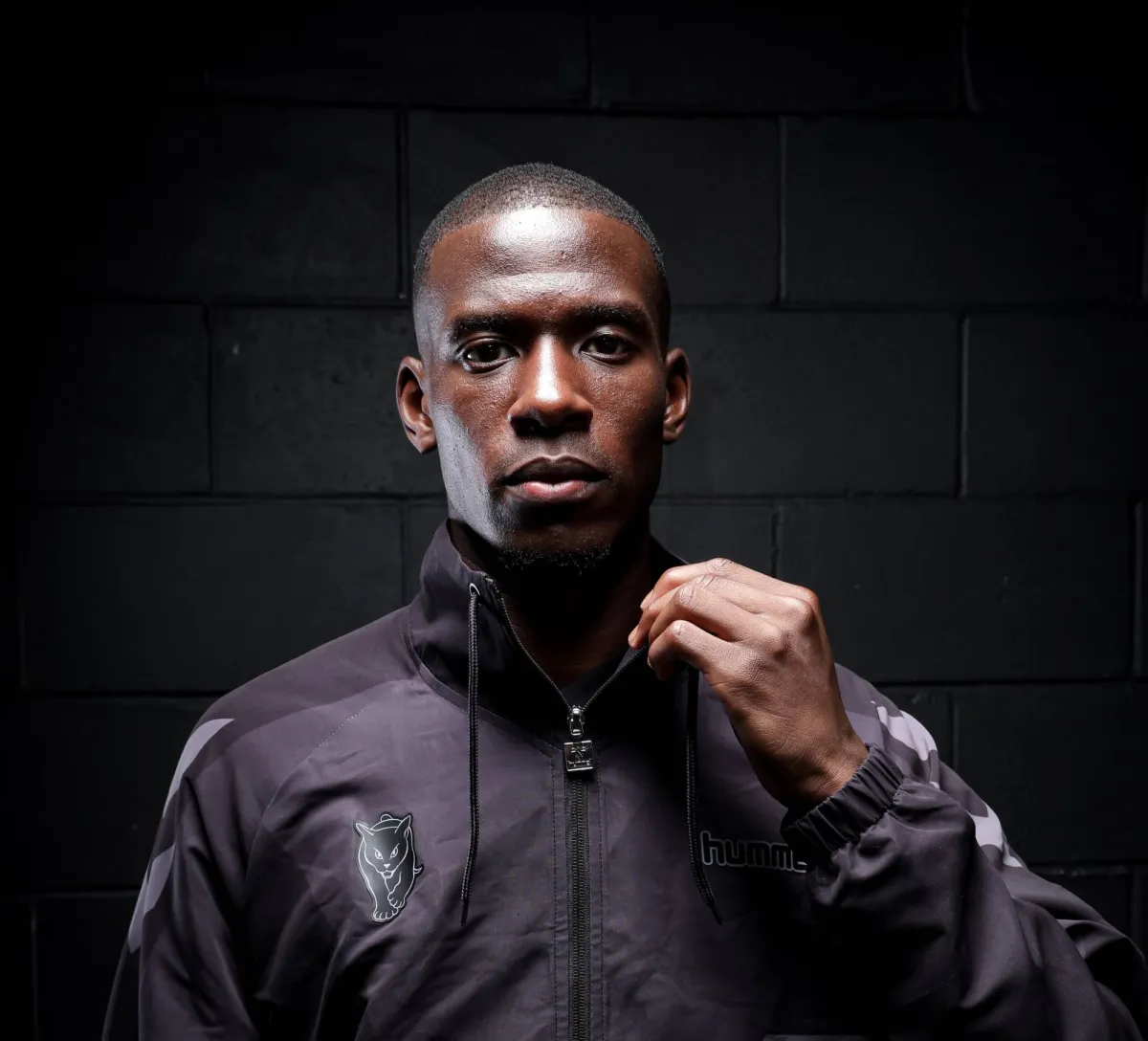 Sunderland includes McChelly for 4 seasons
Arabausa