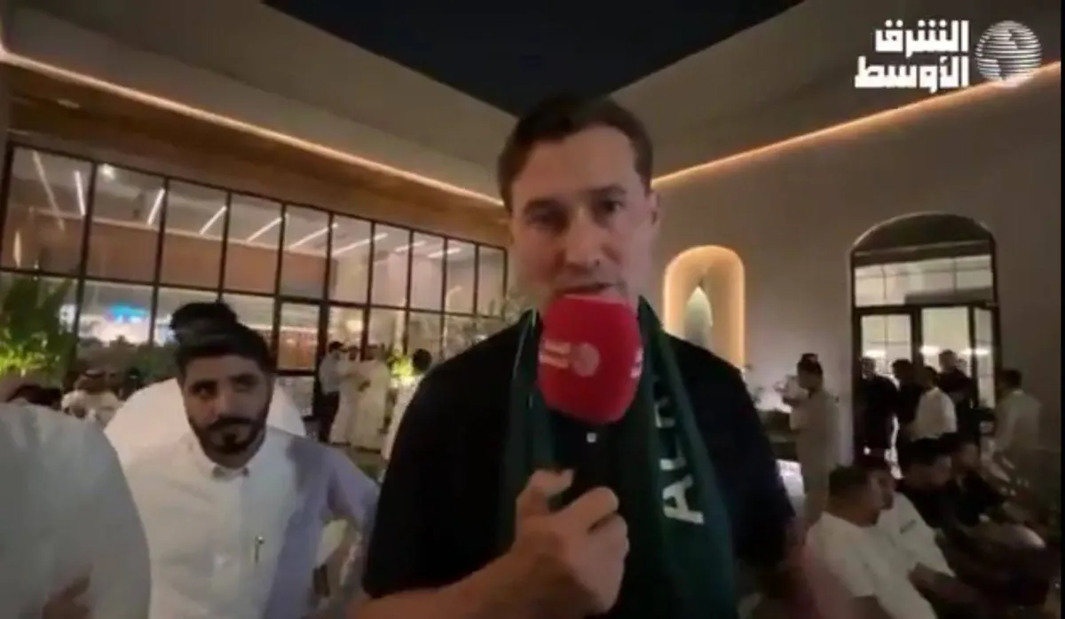 Eternity conditions are difficult and working 20 hours a day to save
Arabausa