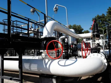 Oil is decline with the anticipation of the possible speaks of peace between Russia and Ukraine

 Arabausa