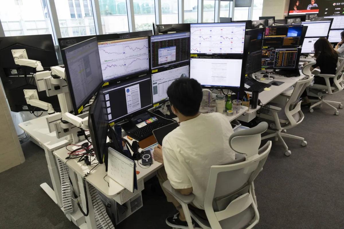 Asian markets have declined Amidian actions of low technology in Wall Street
Arabausa