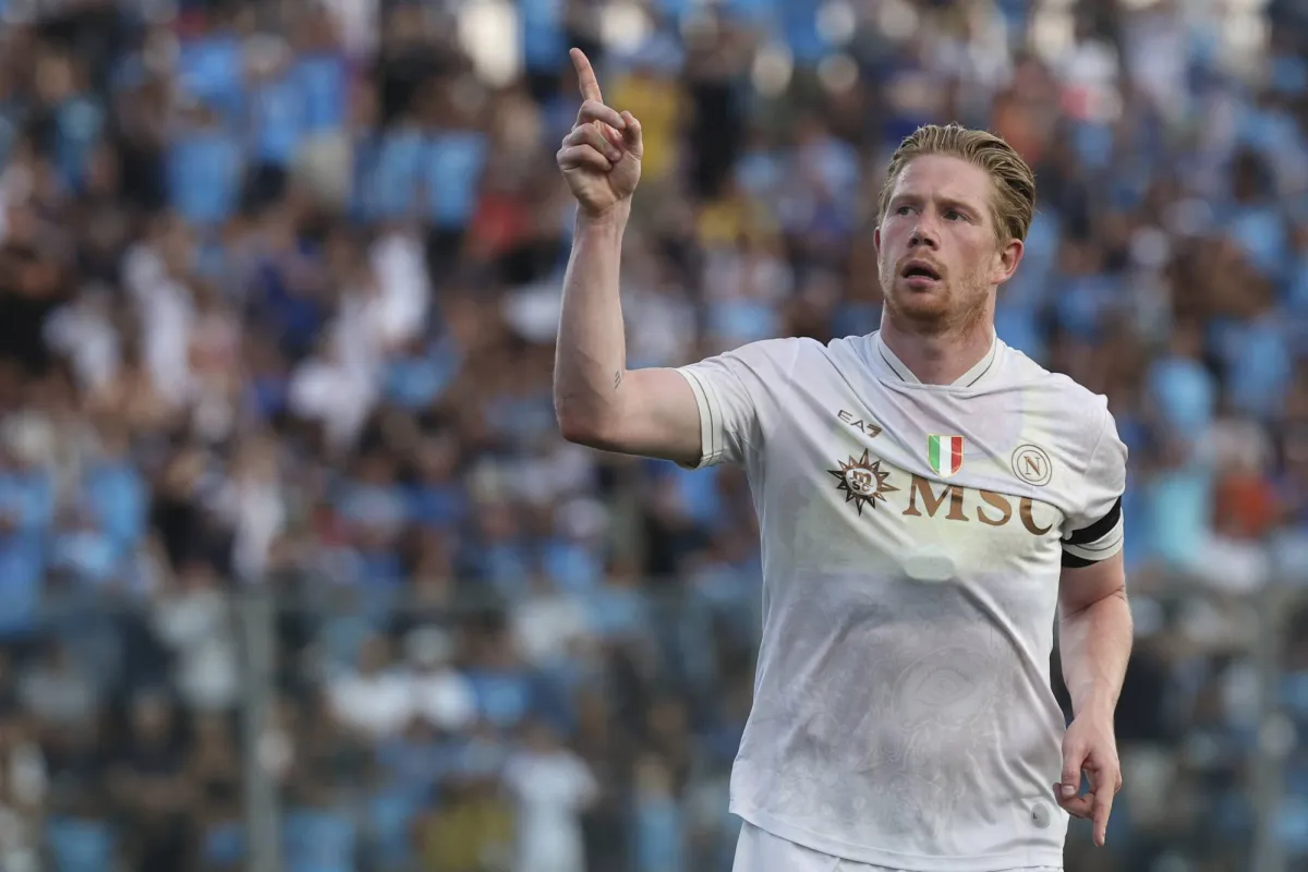 Another size of Naples with the presence of "bruyne" teacher
Arabausa