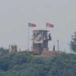 South Korean forces launched warning shots near the border

 Arabausa