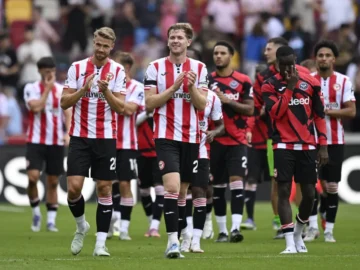 BRENTFORD, Bournemout and Burnley wins her first win

 Arabausa