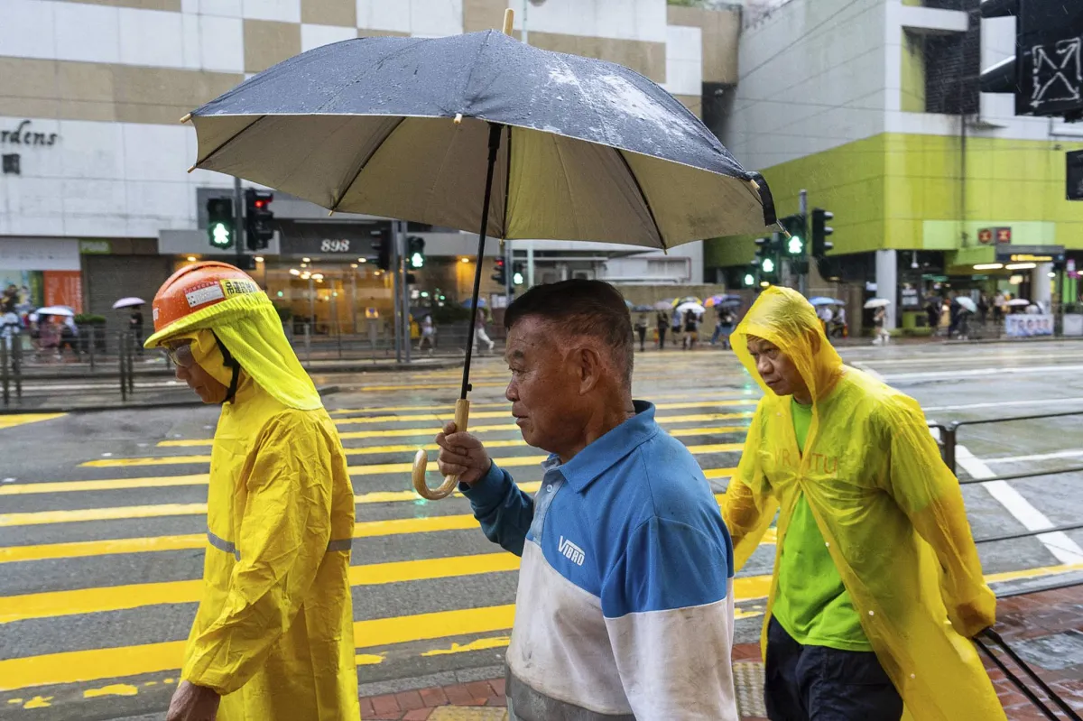 China closes the city of Soya in front of tourists with the hurricane approaching "Kajiki"
Arabausa