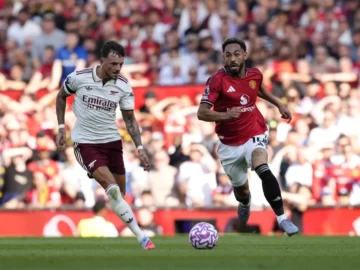 Fernandez removes a penalty and a joined and a tie with fulham

 Arabausa