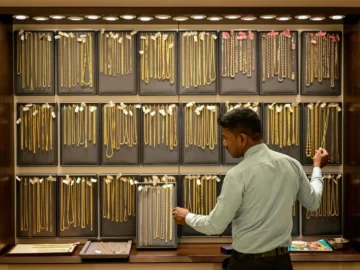 Gold declined with the anticipation of the American inflation data

 Arabausa