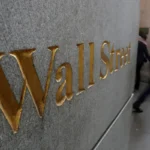 "Wall Street" banks employed dazens of elder executives after the shooting

 Arabausa