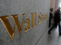 "Wall Street" banks employed dazens of elder executives after the shooting

 Arabausa