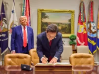 Seoul and Washington agree on a deal that is not bound to invest 350 billion

 Arabausa