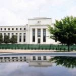 Why are the independence of the "Federal Reserve" from the White House required?

 Arabausa