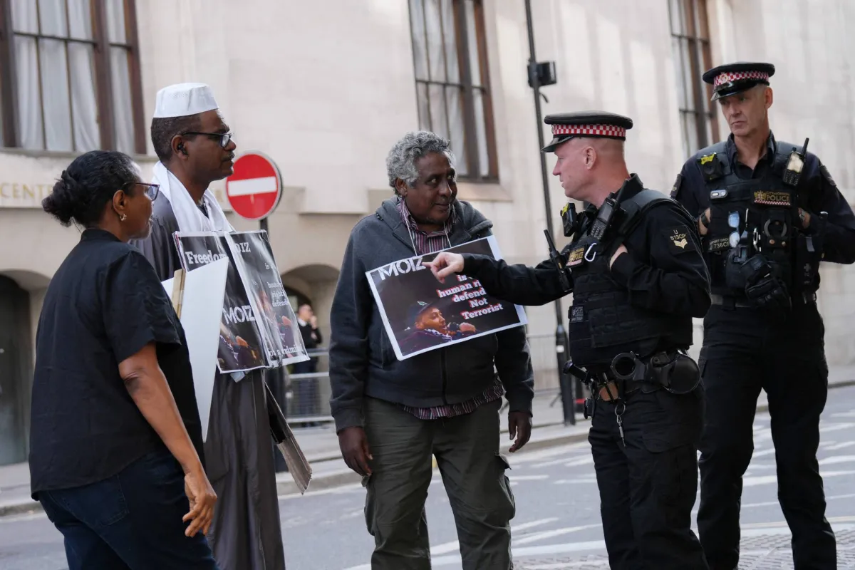London Police is in charge of 67 people for their support for "Palestin action organization
Arabausa