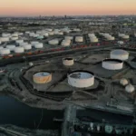 The US oil stocks fell off 2.4 million barrel with more than expectations

 Arabausa