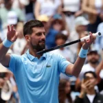 Flashing Midoz: Djokovic to the third time

 Arabausa