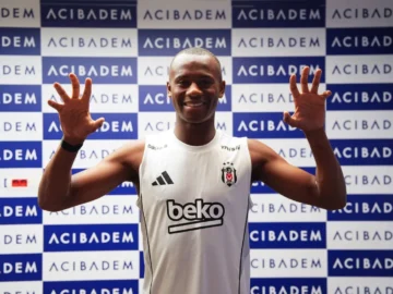 Cock, the juvenor defender, move to besiktas

 Arabausa