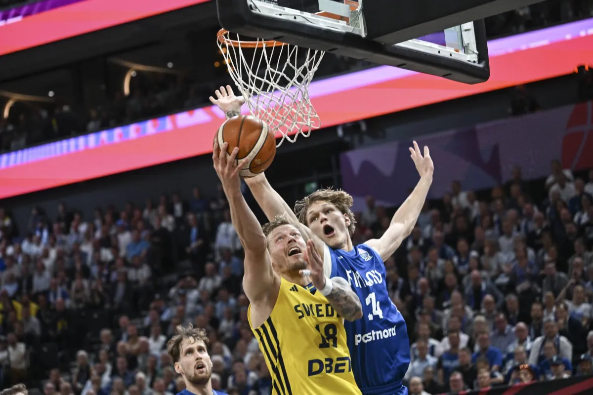 Portugal discover the blind ... and a red win for Germany
Arabausa